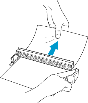 Girando rolos para remover o documento